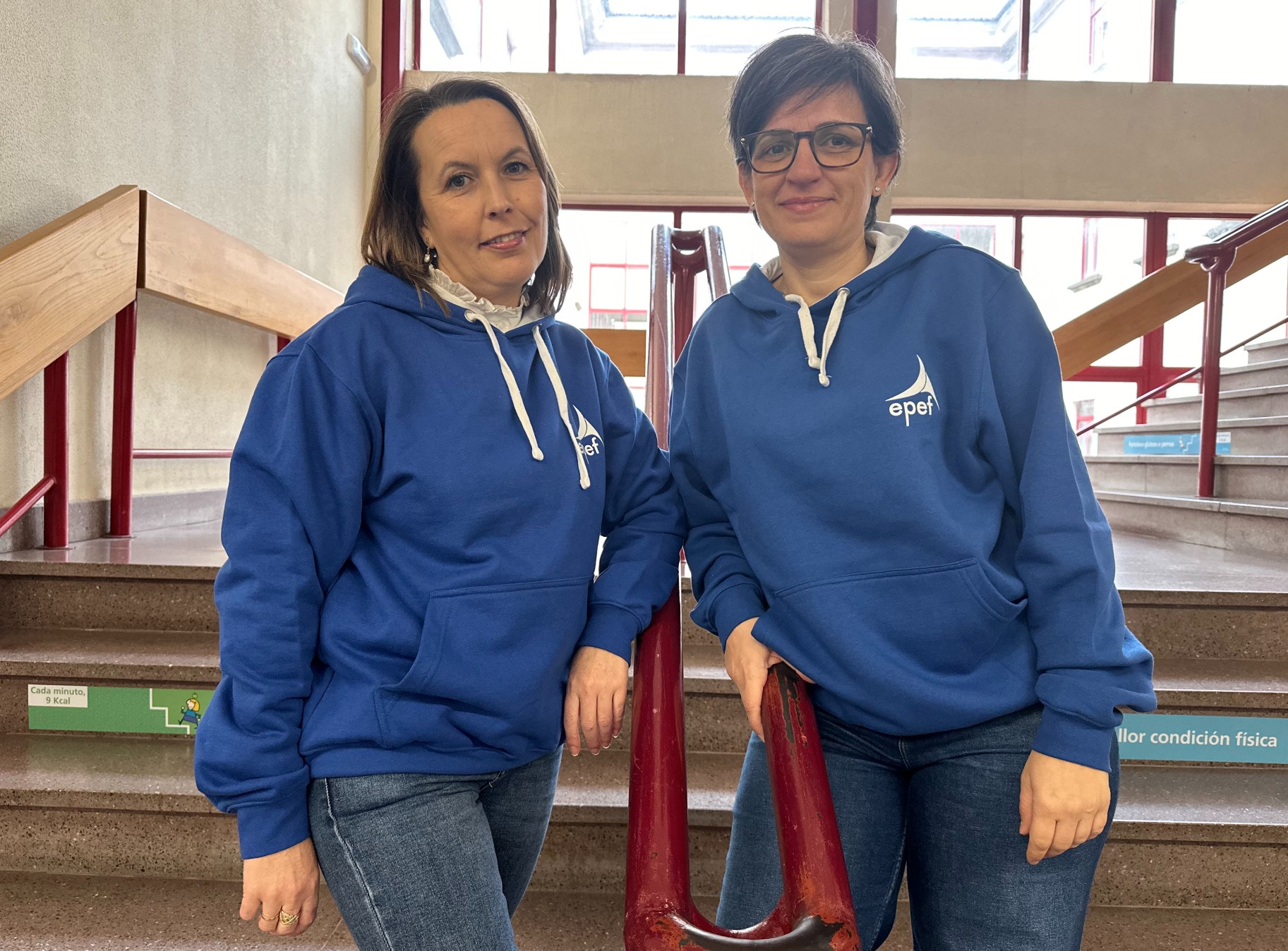 De esquerda a dereita, as profesoras Sonia Bouza Fernández e Carolina Camba Fabal foron as encargadas de deseñar e organizar o programa de actividades das Xornadas de Portas Abertas “Día da Enxeñaría”, unha iniciativa na que colaboran máis de 50 persoas, entre persoal docente e investigador e persoal de administración e servizos, vinculadas á Escola Politécnica de Enxeñaría de Ferrol (EPEF) e ao Centro de Investigación en Tecnoloxías Navais e Industriais (CITENI).